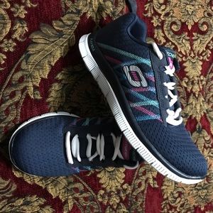 Sketchers light weight flex sole